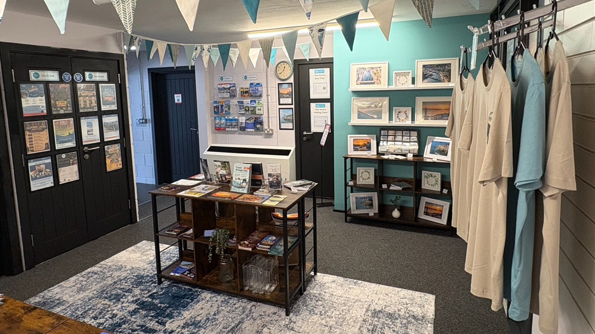Looe information hub